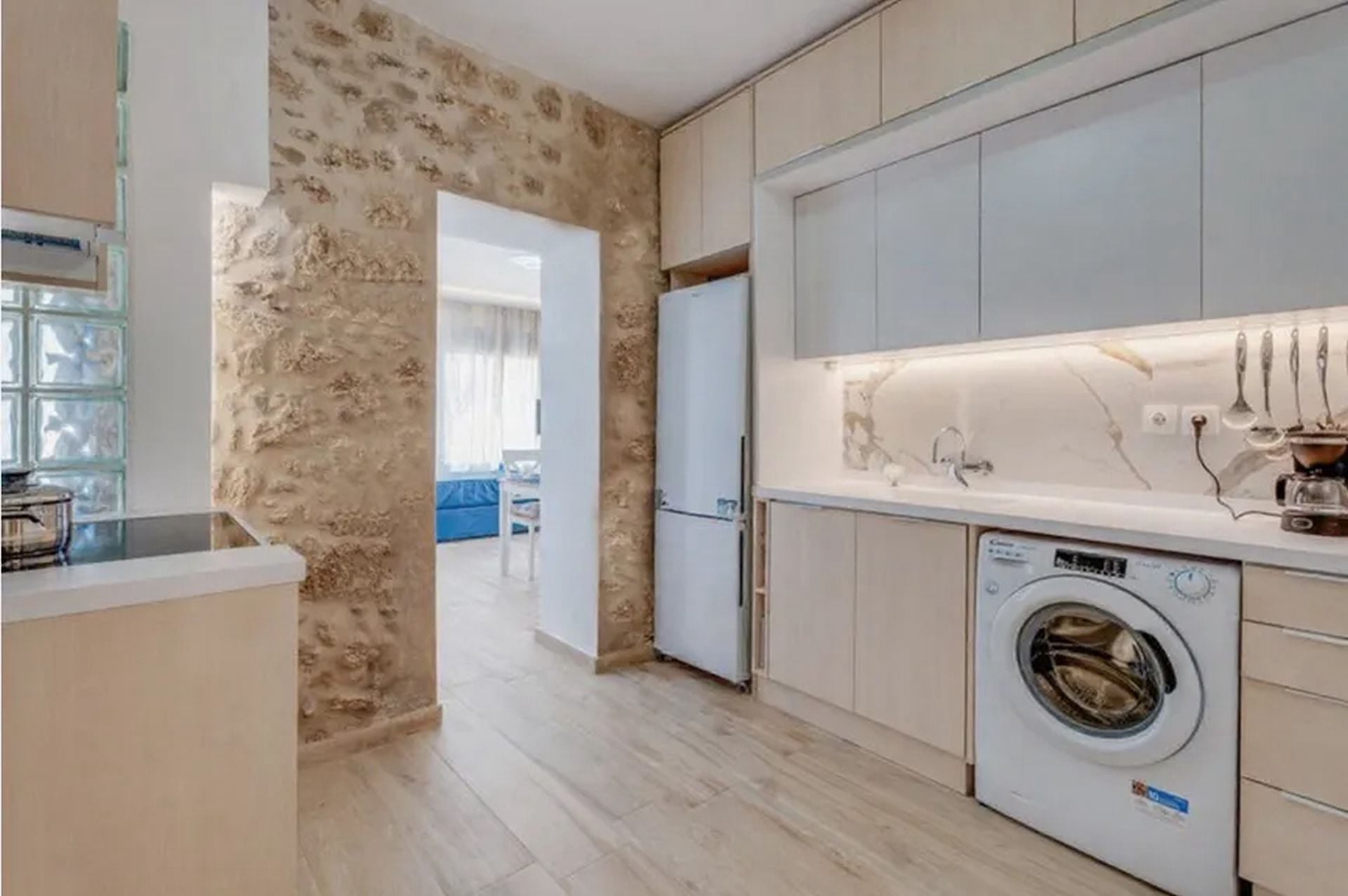 Sea front property in Laconia - ApELMOL789