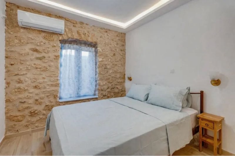 Sea front property in Laconia - ApELMOL789