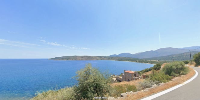 Hillside land plot 100 m from the coast line near Gythio - HaAGER797
