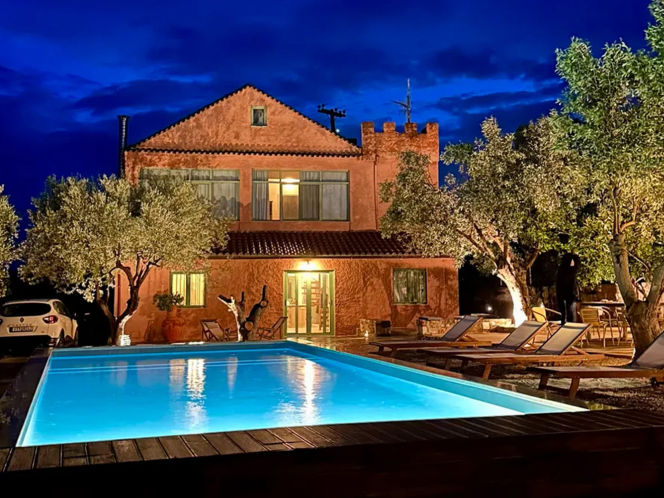 Modernised country house with pool in Mani - ViKAL773